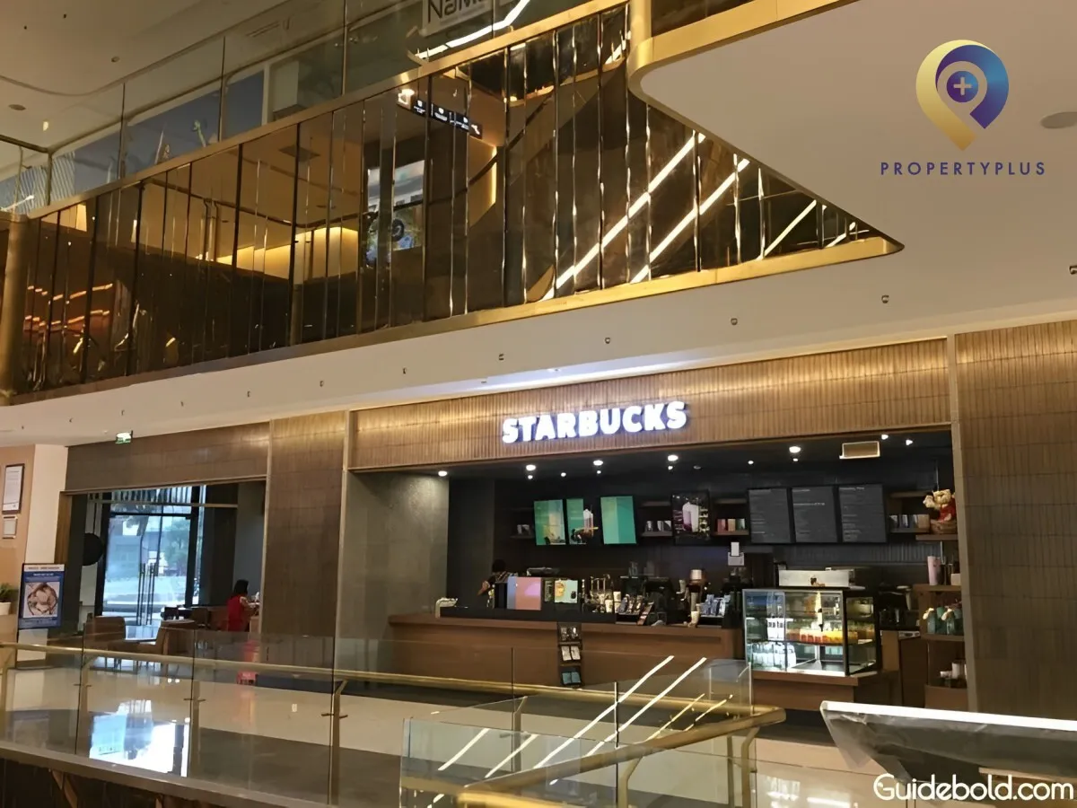 Lối vào chính Sun Plaza Tây Hồ với cửa kính lớn